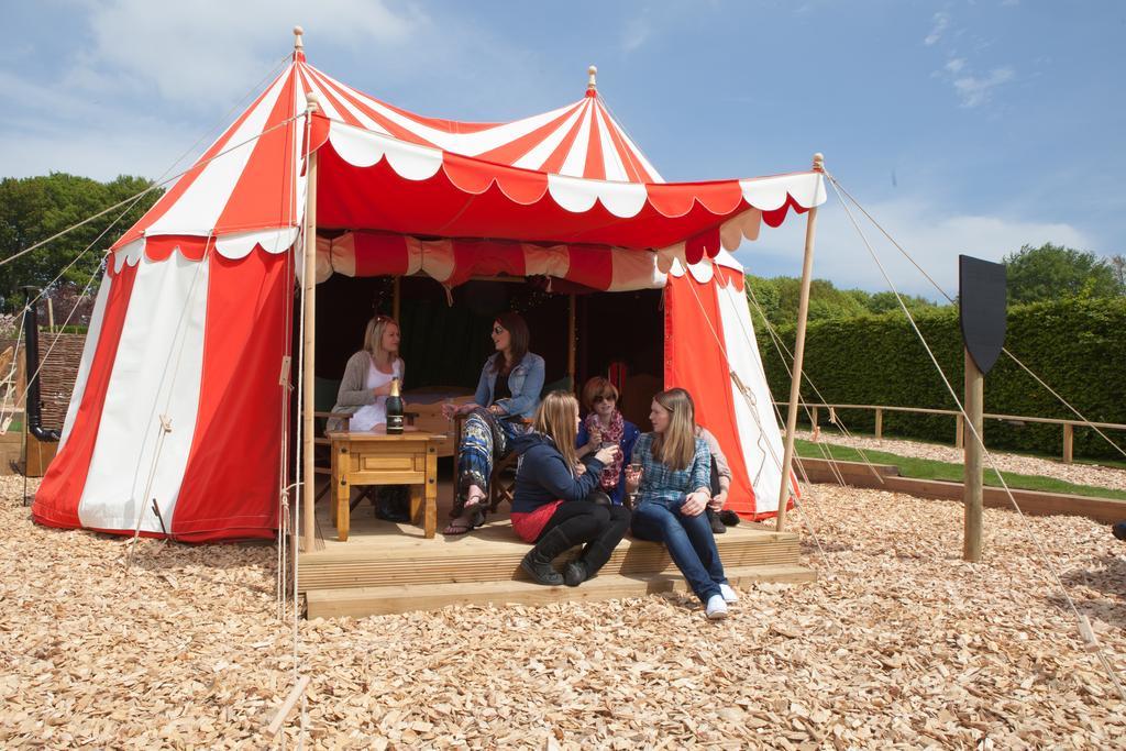 Hotel Leeds Castle Knights Glamping Exterior foto