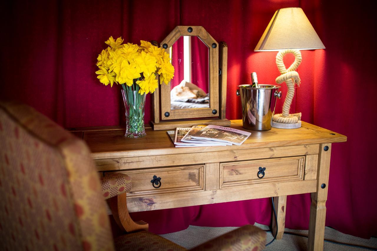 Hotel Leeds Castle Knights Glamping Exterior foto